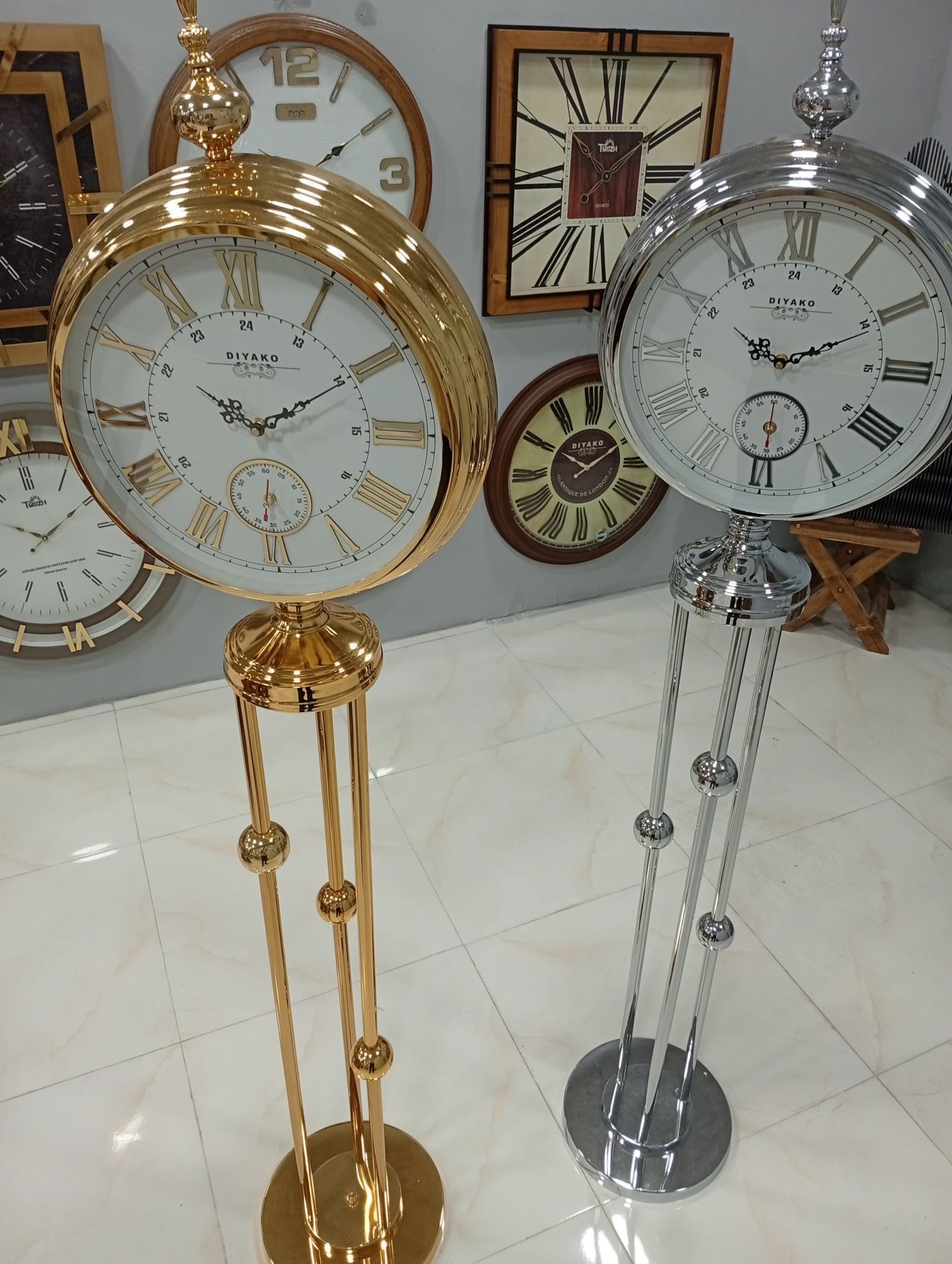 ساعت دکوری 
